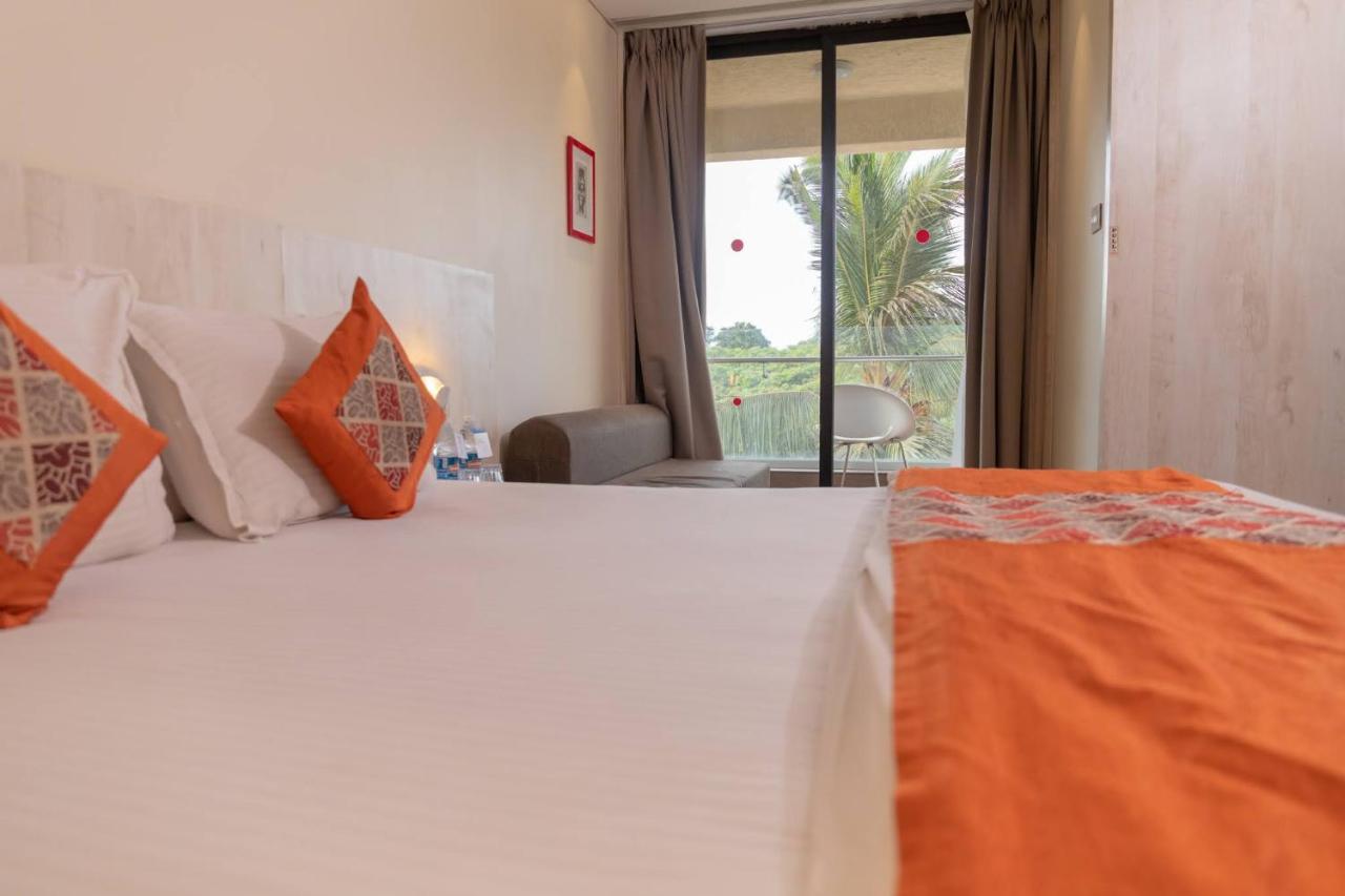 Hotel Citrus Prime Candolm, Goa Candolim Kültér fotó
